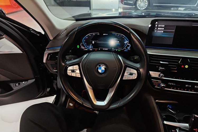 Used BMW 5 Series New Energy 2021 535Le Luxury Package
