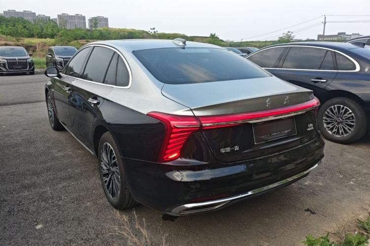 Used Hongqi H5 2025 2.0T Automatic Flag Edition – 500 000 Units Commemorative Version