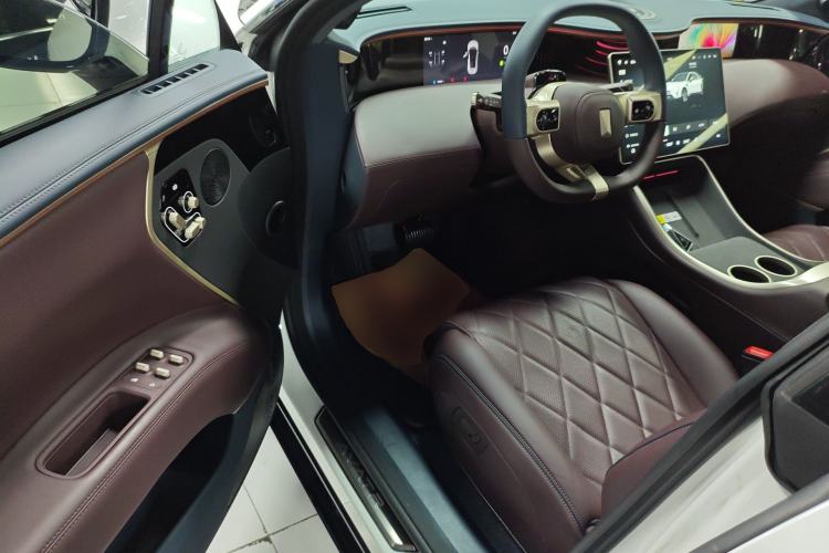 Used Avatr 11 2025 Max All-Electric Four-Wheel Drive