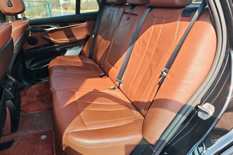 Used BMW X5 2015 xDrive28i
