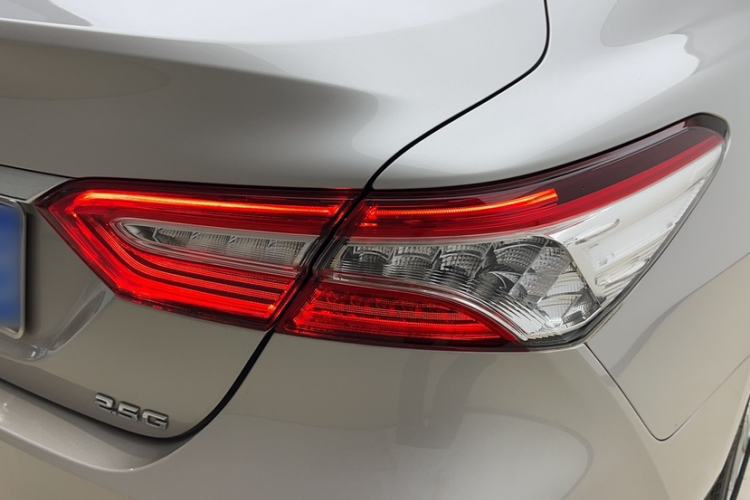 Used Toyota Camry 2019 2.5G Luxury Edition China VI Standard Exterior 5