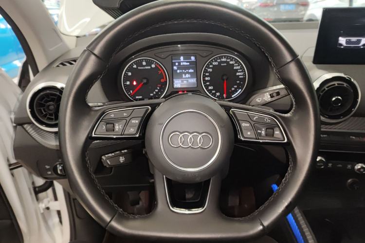 Used Audi Q2L 2022 35 TFSI Fashion Dynamic Model Steering Wheel