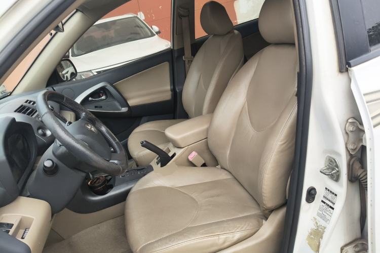 Used Toyota RAV4 2011 2.4L Automatic 4x4 Luxury Edition Left Front Seat