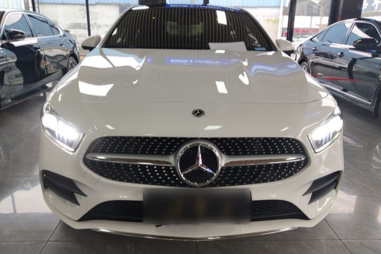 Used Mercedes-Benz A-Class 2022 Revised Version A 200 L Sport Sedan Fashionable Style
