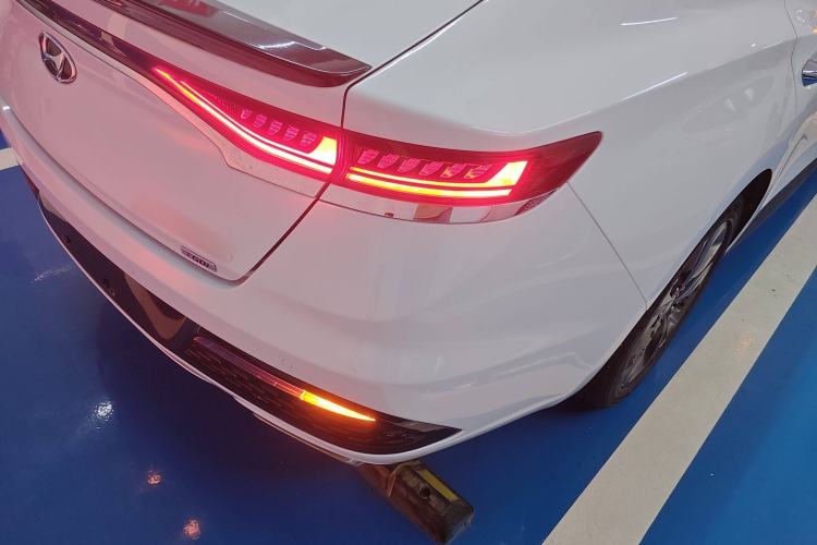 Used Hyundai Lafesta 2019 280TGDi Smart Speed Version China VI Standard Right Rear Taillight