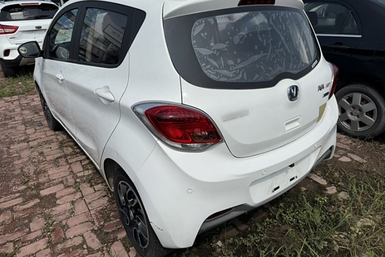 Used CHANGAN Benni 2015 1.4L IMT Luxury Model China V Standard
