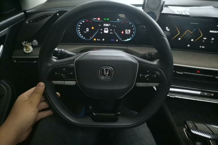 Used Changan Eado 2023 Changan Edition PLUS Blue Whale NE 1.4T GDI DCT Prestige Version