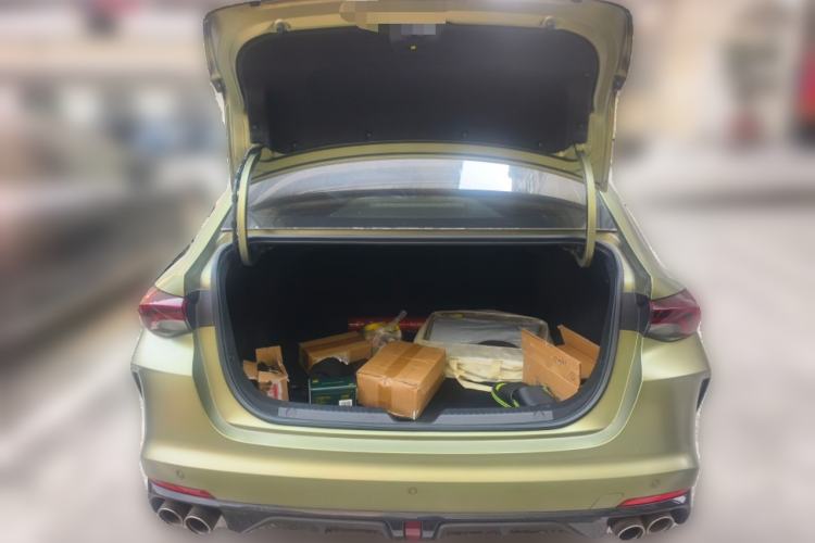 Used GAC Trumpchi EMPOW 2021 270T DCT J15 Version Trunk