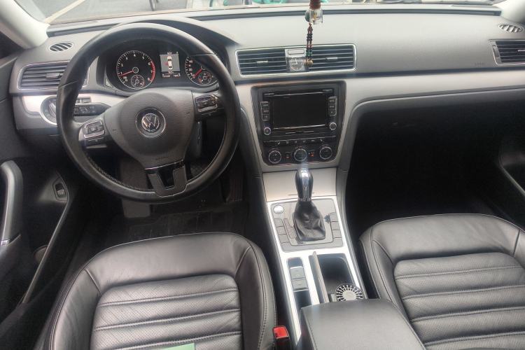 Used Volkswagen Passat 2013 1.8TSI DSG Prestige Edition Center Console