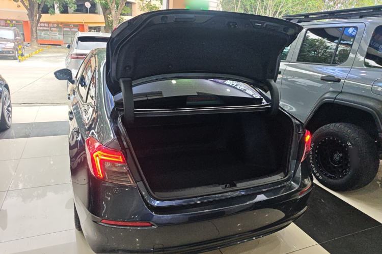 Used Honda Civic 2023 240TURBO CVT Dynamic Edition