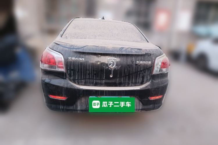 Used Baojun 630 2013 1.5L manual standard version
