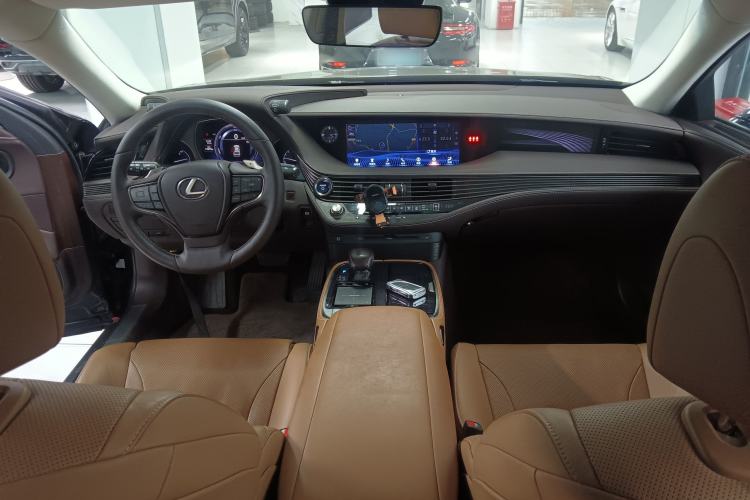 Used Lexus LS 2020 500h Excellence Edition China VI standard