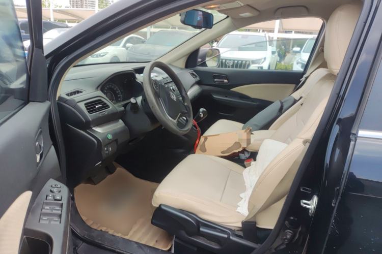 Used Honda CR-V 2015 2.0L two-wheel drive urban version
