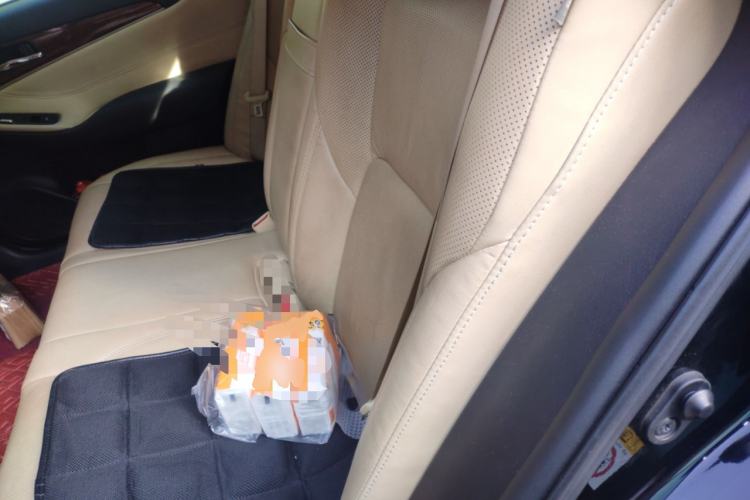 Used Toyota Crown 2015 2.0T Fashion Edition
