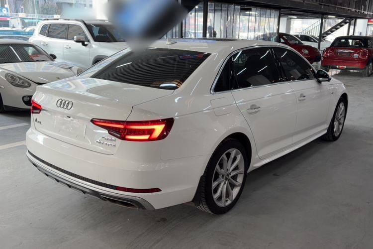 Used Audi A4L 2019 40 TFSI Fashion Edition China VI Emission Standard
