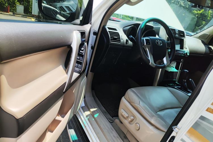 Used Toyota Prado 2010 4.0L Automatic TX-L NAVI