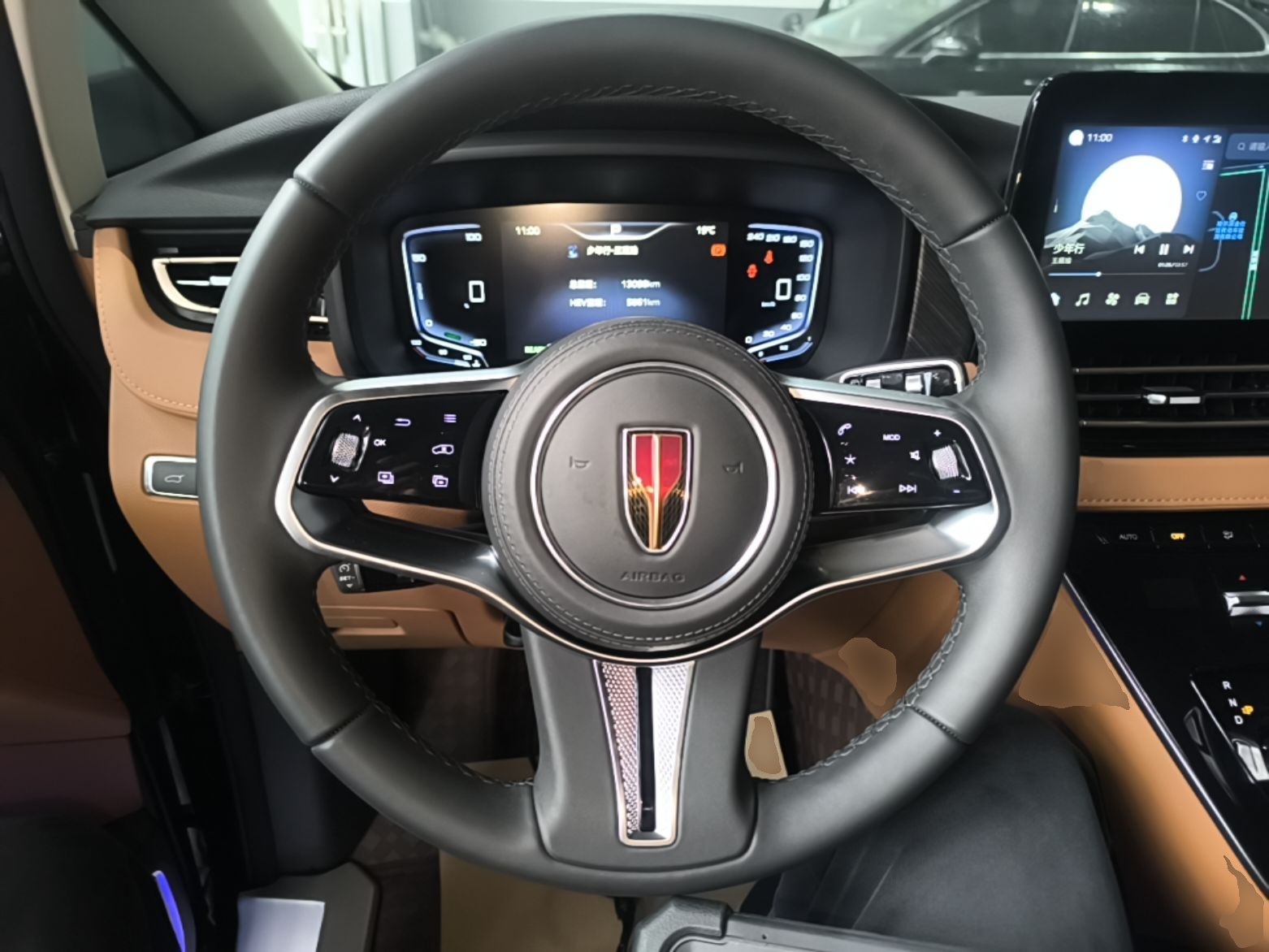 Hongqi HQ9 PHEV 2024 2.0T Four-Wheel Drive Business Edition — снимка 13