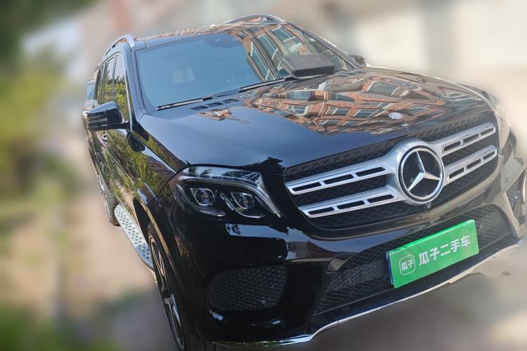 Used Mercedes-Benz GLS 2017 GLS 400 4MATIC Luxury Model Front Right 45 Deg