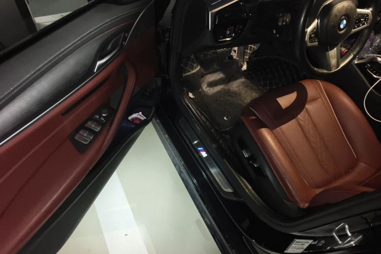 Used BMW 5 Series 2022 Restyled 530Li Leading Edition M Sport Package Driver Seat