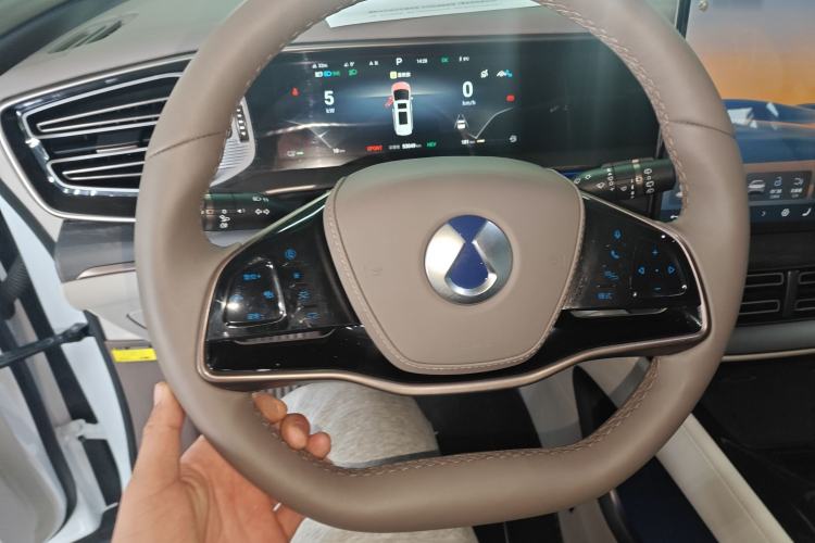 Used Denza D9 2022 DM-i 970 Four-Wheel Drive Flagship Model