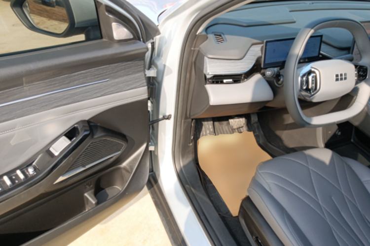 Used Geely Galaxy L6 2025 EM-i 140km Starship Edition