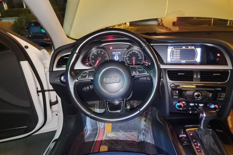 Used Audi A4L 2015 35 TFSI Automatic Comfort Model
