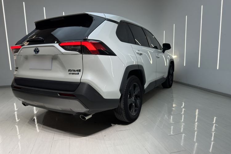 Used Toyota RAV4 2021 Dual-Engine 2.5L E-CVT Four-Wheel Drive Elite PLUS Edition Exterior 4