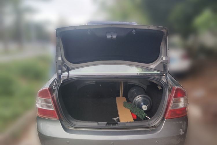 Used Ford Focus 2009 Sedan 1.8L Automatic Fashion Edition Trunk