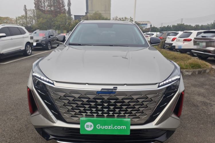 Used Oshan Z6 2022 Blue Whale 1.5T DCT Luxury Model
