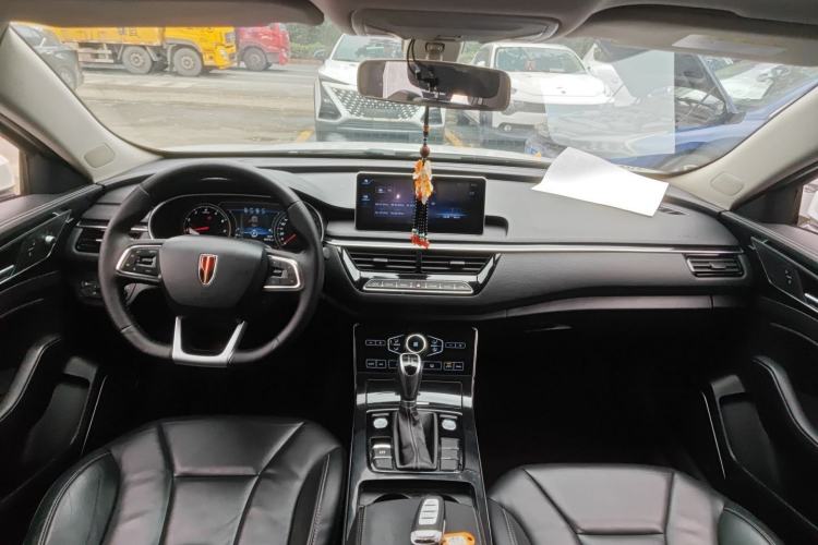 Used Hongqi H5 2019 30TD Dynamic Edition Center Console