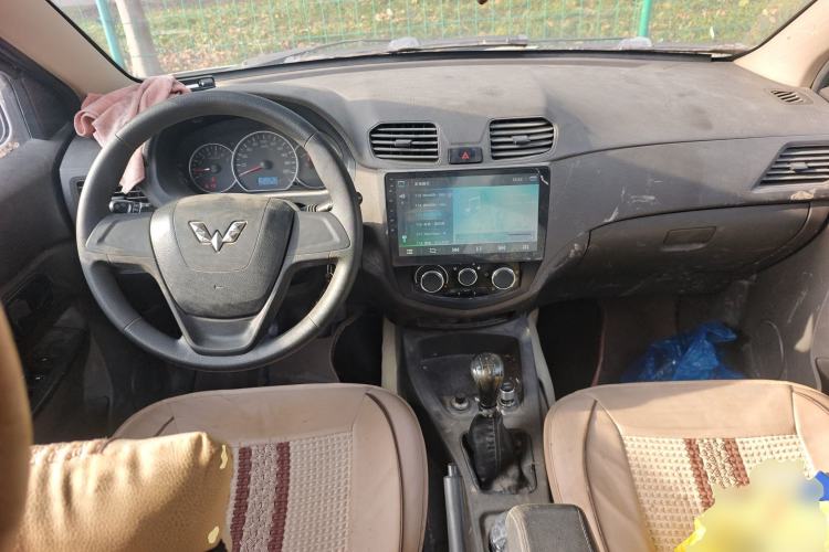 Used Wuling Hongguang 2016 1.5L Restyled S Comfort Version
