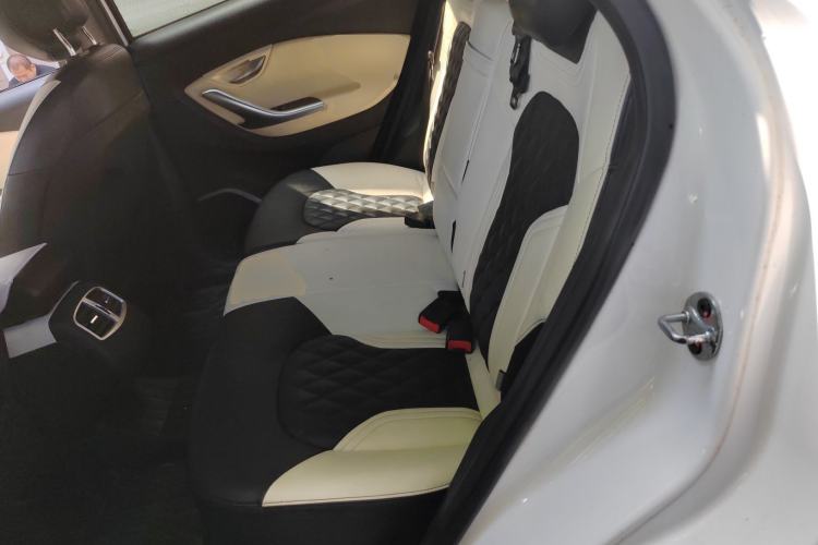 Used Soueast DX7 2015 1.5T Automatic Prestige Model Left Rear Seat