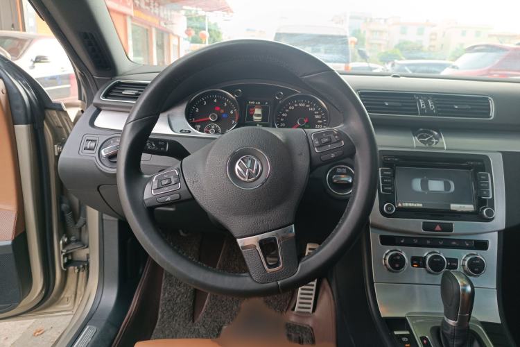Used Volkswagen FAW-Volkswagen CC 2016 1.8TSI Luxury Model Steering Wheel