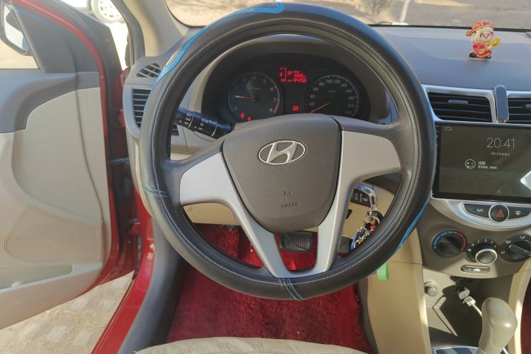 Used Hyundai Verna (older generation) 2010 Sedan 1.4L Automatic Comfort Model GS
