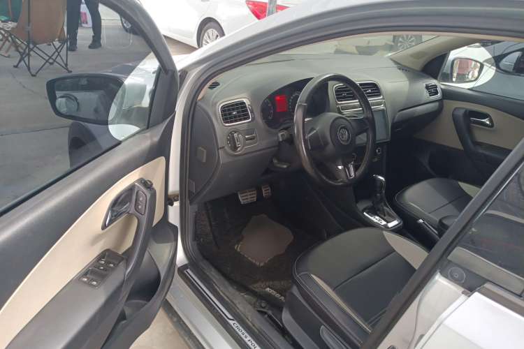 Used Volkswagen Polo 2012 1.6L Cross Polo Automatic Transmission