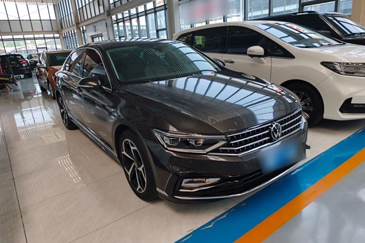 Used Volkswagen Magotan 2023 2 Million Units Commemorative Edition 330TSI DSG Luxury Version
