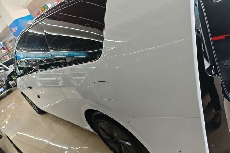 Used Li Auto MEGA 2024 Ultra Model