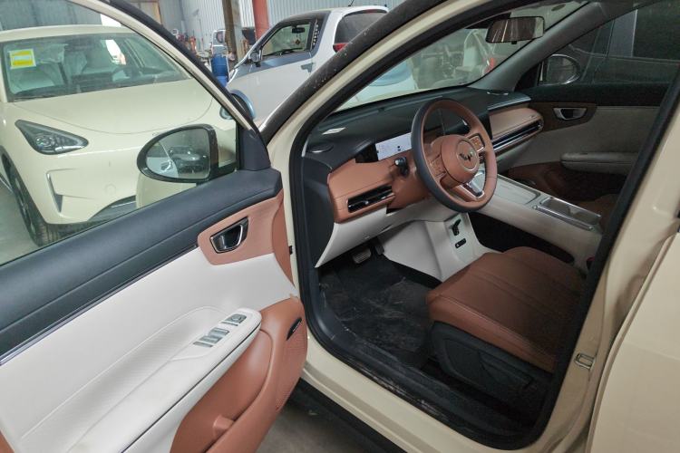 Used Wuling Bingo S 2025 Model 430km Deluxe Edition