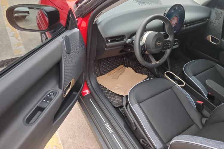 Used MINI Electric MINI COOPER 2024 456km COOPER E Classic Edition