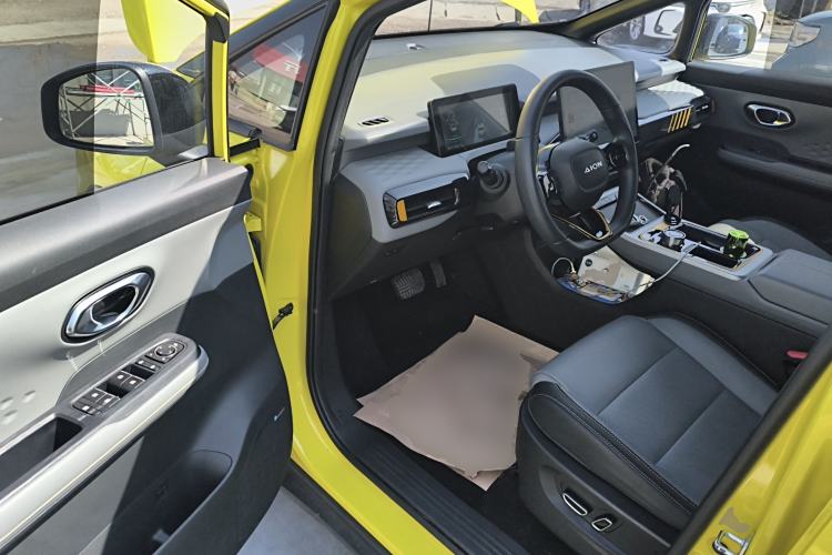 Used AION Y 2021 70 Enjoyment Tech Edition Driver Seat