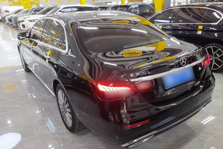 Used Mercedes-Benz E-Class 2022 Second Facelift E 300 L Fashion Edition
