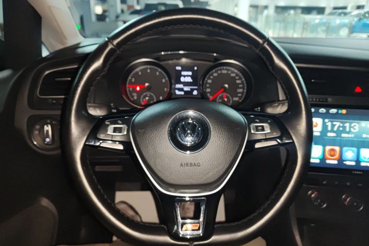 Used Volkswagen Golf 2018 230TSI Automatic Luxury Version