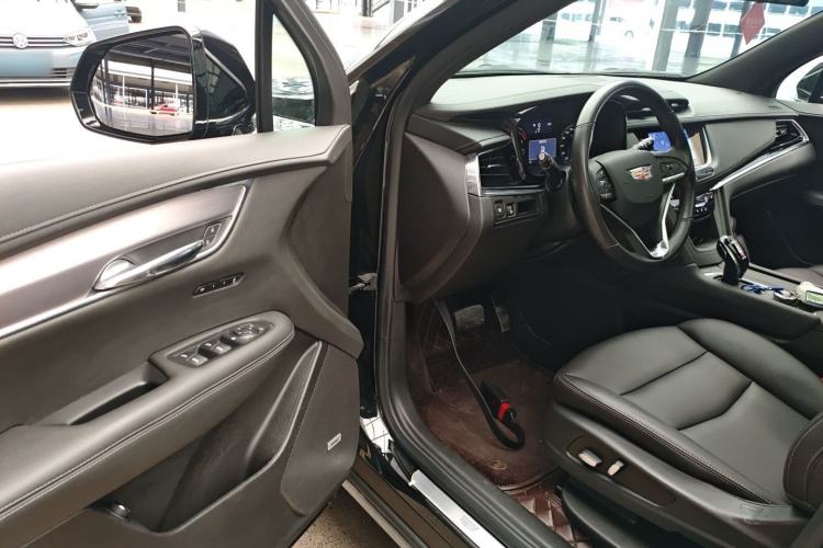 Used Cadillac XT6 2022 2.0T Six-Seater Four-Wheel-Drive Luxury Version Driver Seat