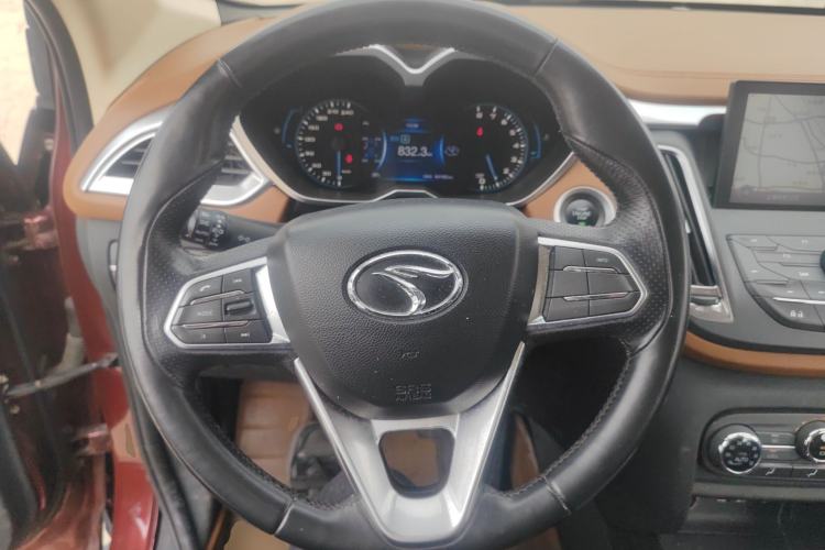 Used Soueast DX7 2015 1.5T Manual Luxury Model