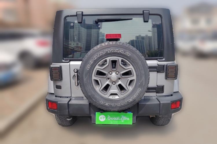 Used Jeep Wrangler 2014 3.0L Sahara Four-Door Edition Rear