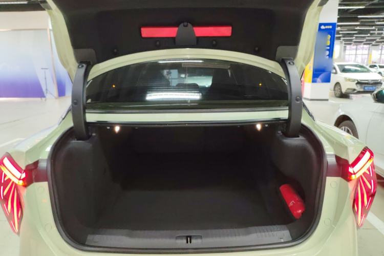 Used Hongqi EH7 2024 690 Pro
