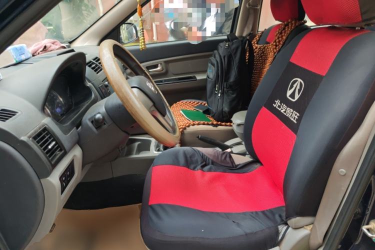 Used BAIC Weiwang M20 2014 1.5L practical type BJ415A Left Front Seat