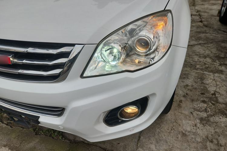 Used Haval H6 2013 Upgraded Model 1.5T Manual Two-Wheel Drive Elite Version