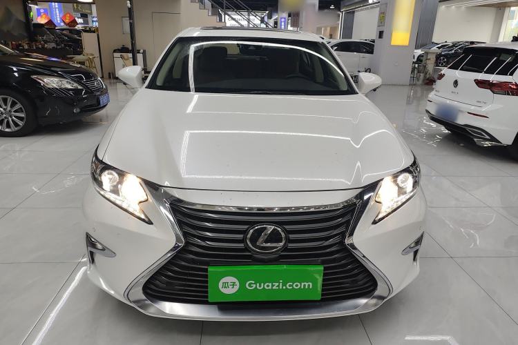 Used Lexus ES 2015 200 Comfort Edition Front