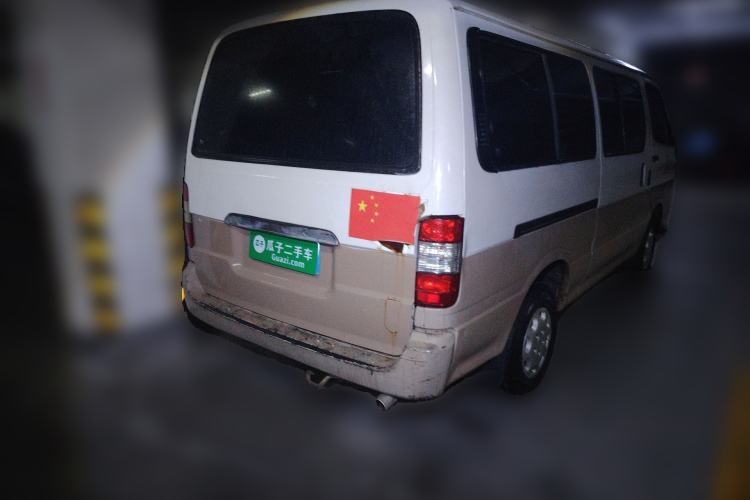 Used Foton Scenic 2014 2.0L Express Classic Short-Wheelbase Low-Roof 4Y20M